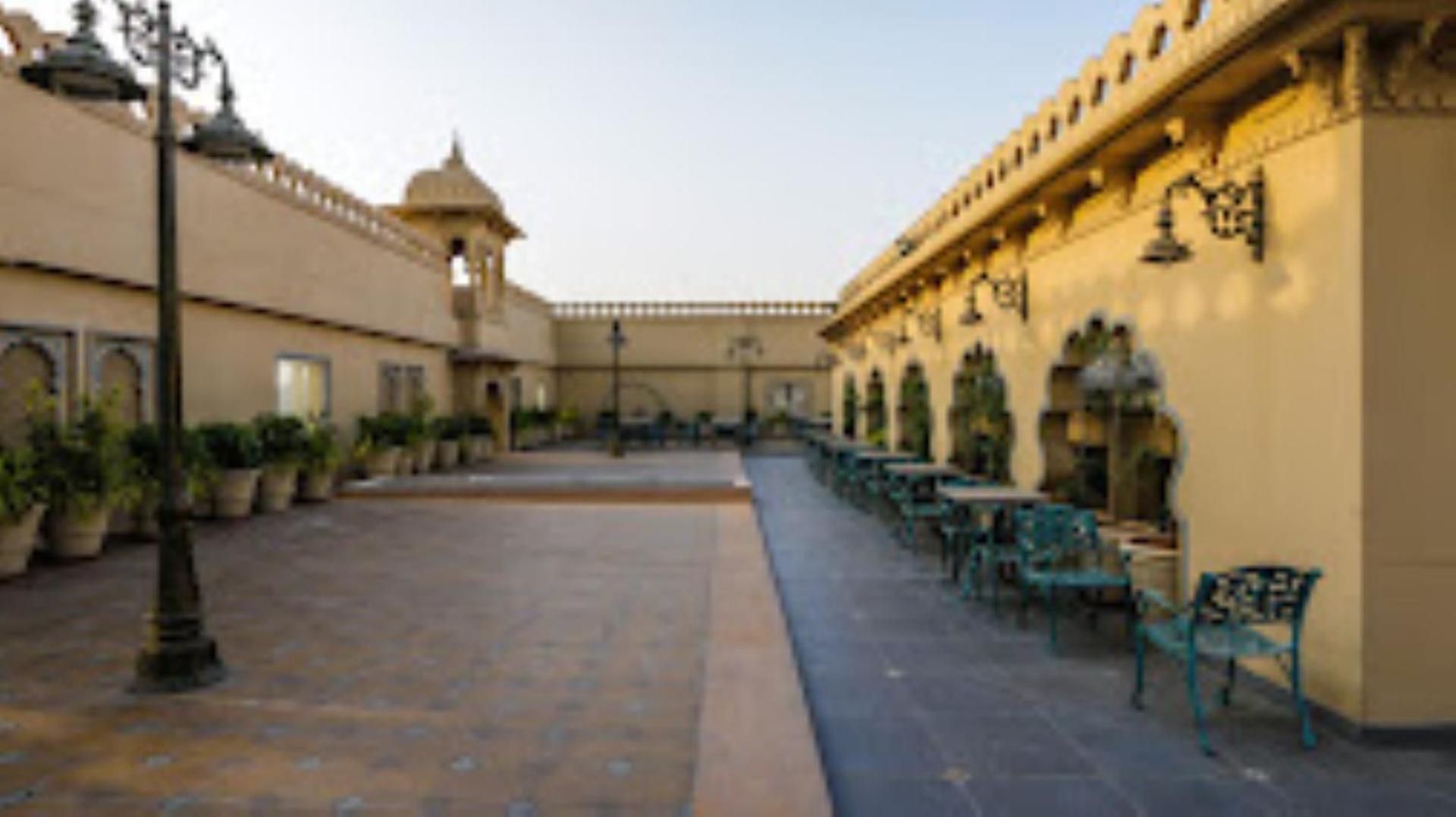 Laxminarayan Club & Resort Vadodara Bagian luar foto